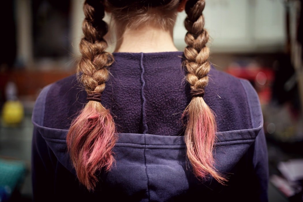 Guide-to-Girl-Hairstyles-for-Dads
