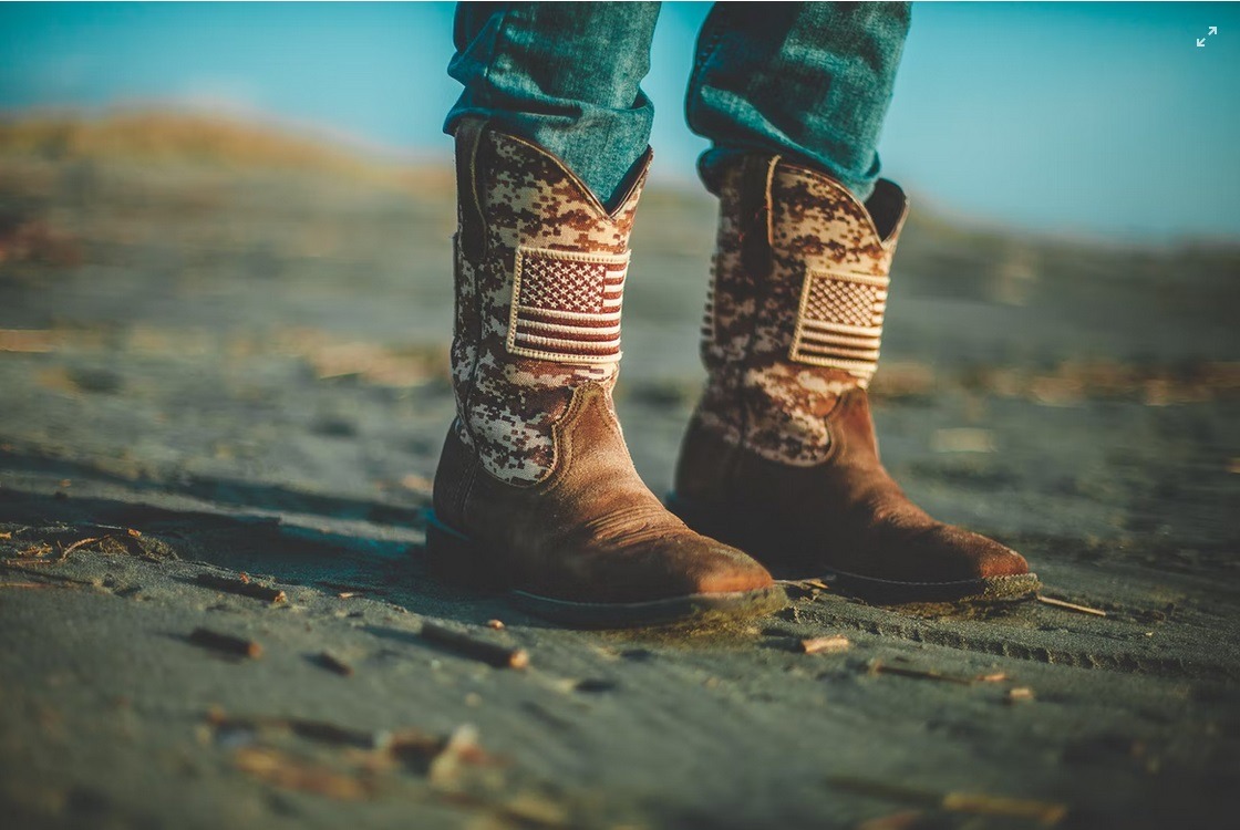 square toe cowboy boots
